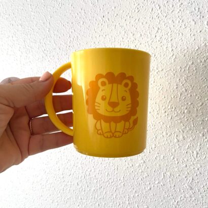 taza plástico personalizada nombre colegio
