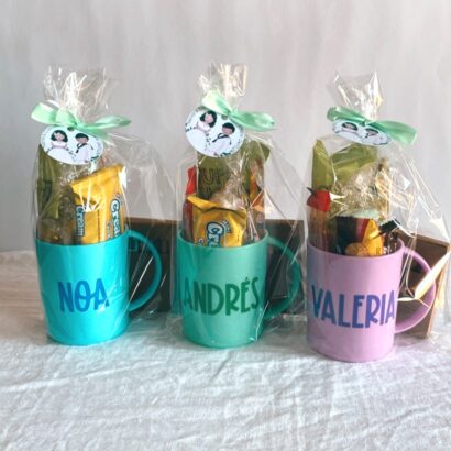 TAZA PLÁSTICO CON CHUCHES PERSONALIZADA