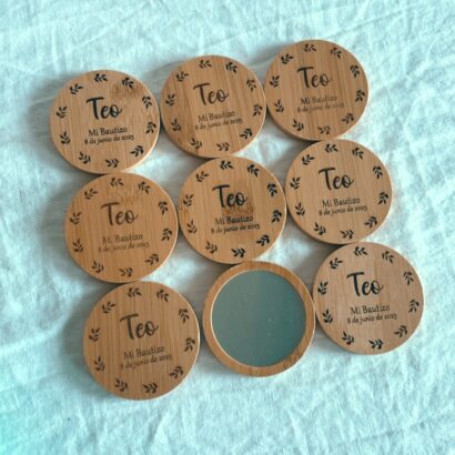 Espejo de madera personalizado